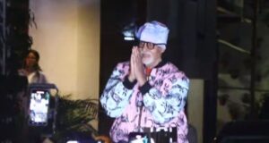 Amitabh Bachchan Rings in 81st Birthday with Fans Gathered Outside Jalsa Amitabh Bachchan 81st Birthday Celebration