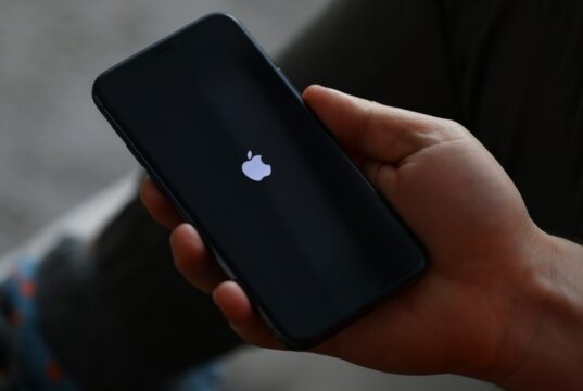 iPhone Stuck on Apple Logo: Complete Recovery Guide iphone stuck apple logo