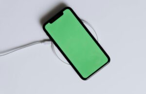 iPhone Won’t Charge: 8 Reasons and How to Fix Each iphone wont charge