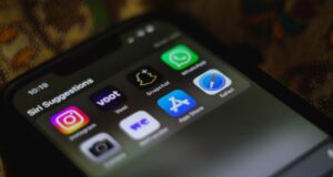 How to Fix an App That Says Not Available in Your Country app not available in country